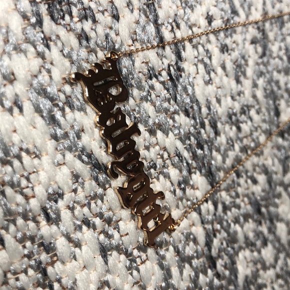 Baby girl chasin dreams necklace🖤 ✨ - Picture 5 of 5